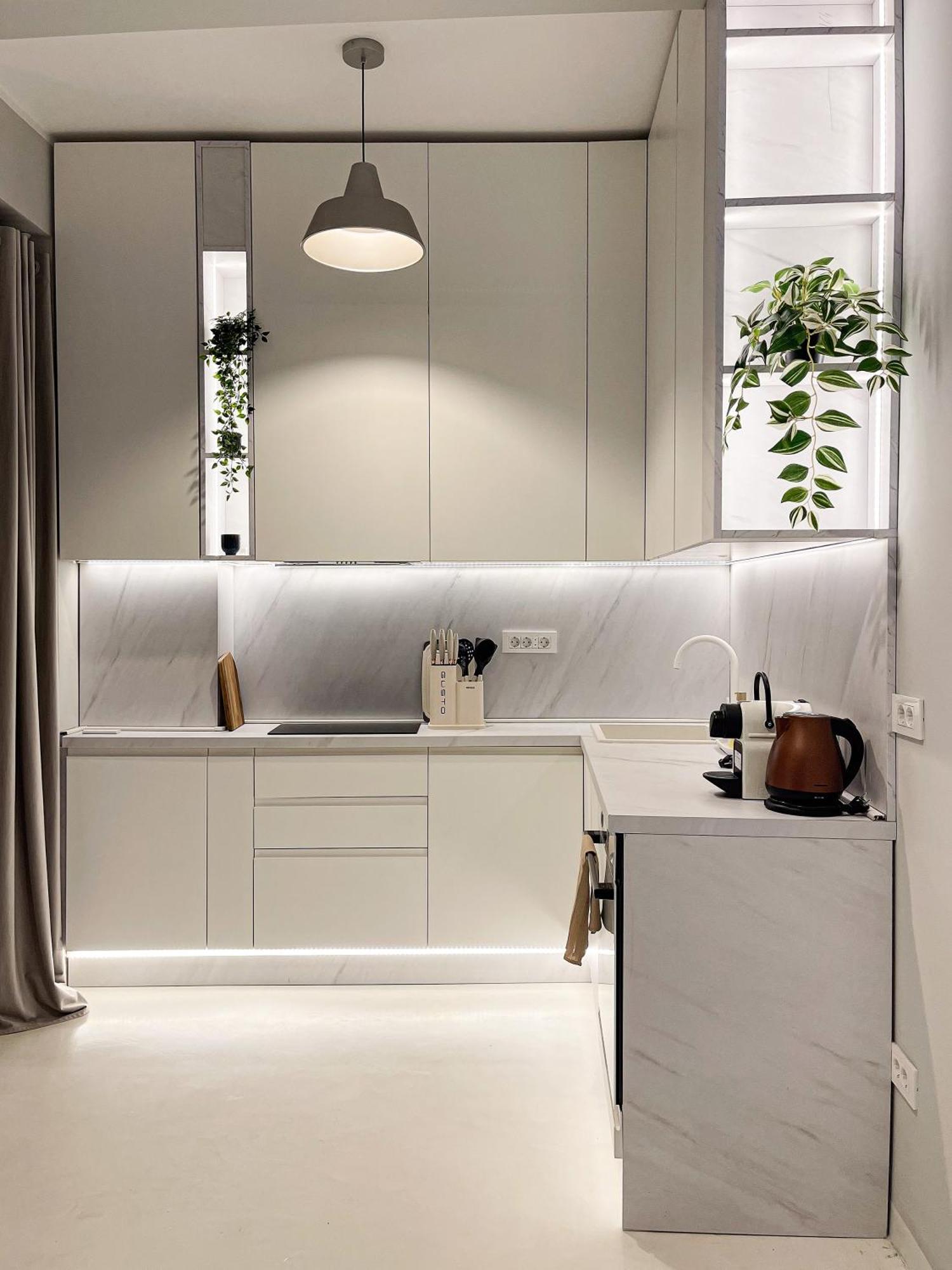 Qult - Aventus * Bucarest